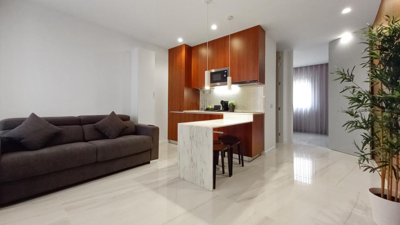 Seven Seas Apartments Nazare Bagian luar foto