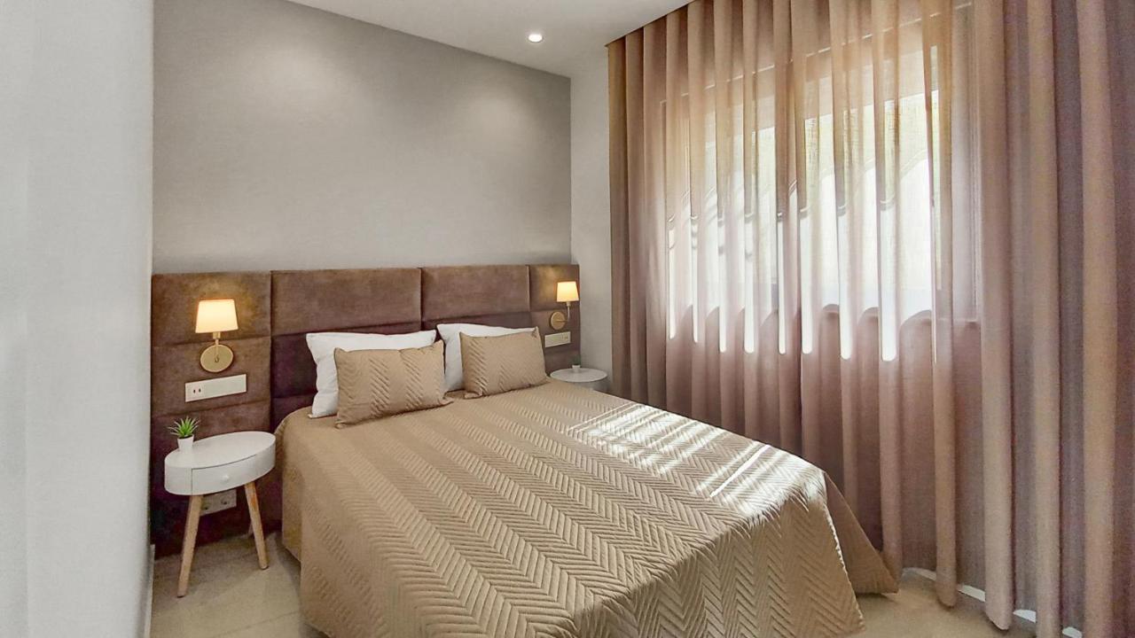 Seven Seas Apartments Nazare Bagian luar foto