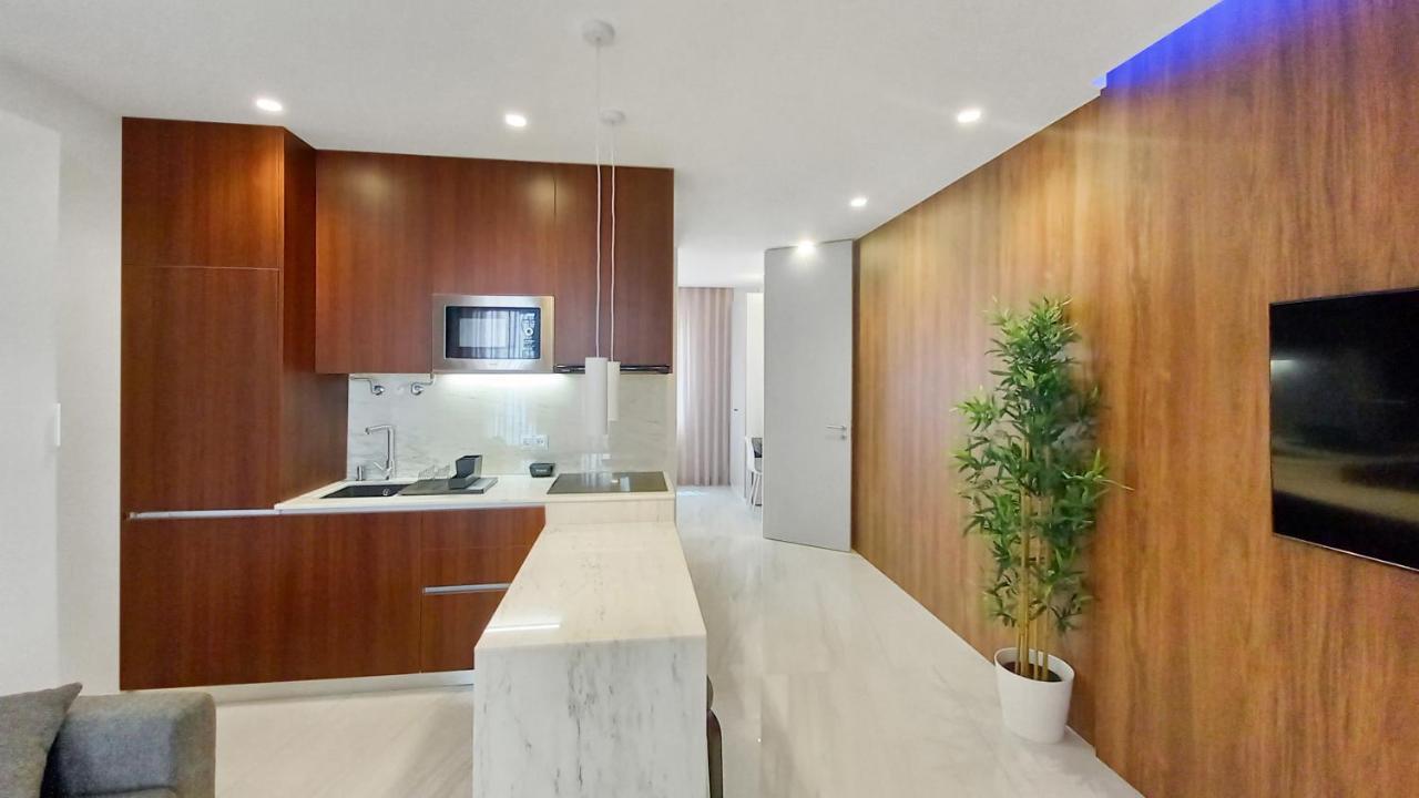 Seven Seas Apartments Nazare Bagian luar foto