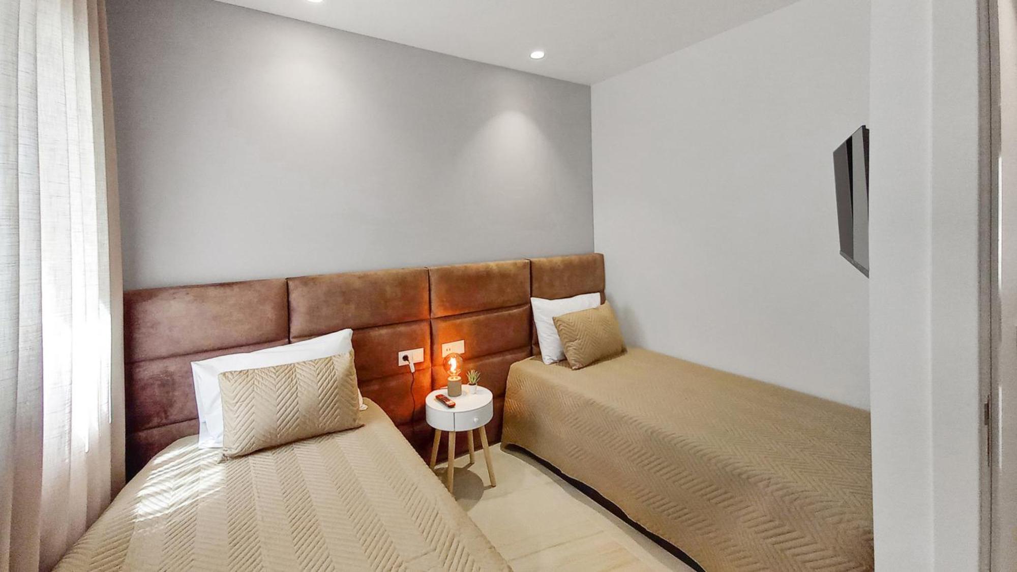 Seven Seas Apartments Nazare Bagian luar foto